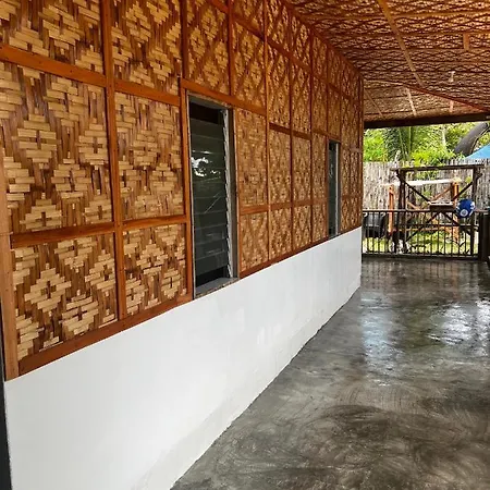 The Backyard Inn Moalboal Exterior photo