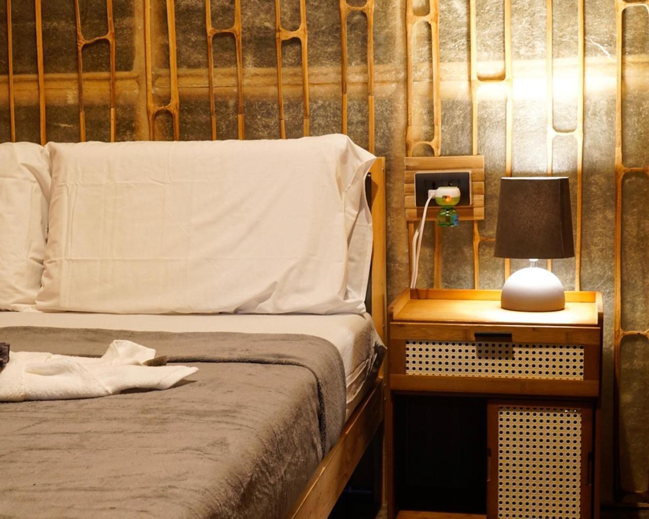 The Backyard Hostel Moalboal